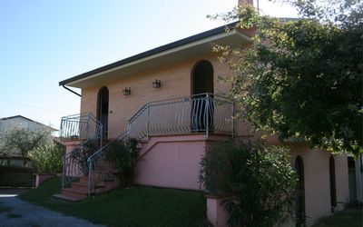 La Casina Delle Fate: Proprietà, Casa, Casa, Costruzione, Immobiliare, Zona Residenziale, Villa, Estate, Facciata, Quartiere