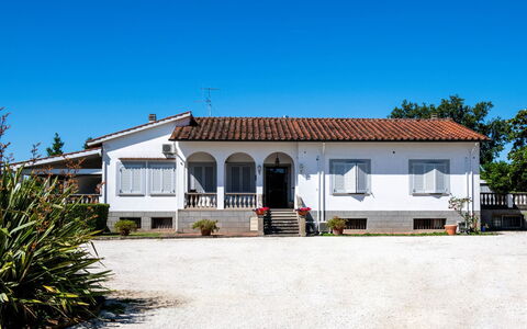 Casa Grion: Piscina, Casa, Villetta, Estate, Agriturismo, Giardino, Villa, Hacienda, Cortile, Landscaping