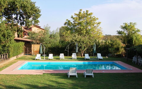 Casa Grion: Pianta, Cielo, Proprietà, Costruzione, Albero, Architettura, Nube, Erba, Piscina, Tempo Libero