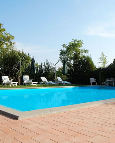 Casa Grion: Acqua, Cielo, Pianta, Proprietà, Piscina, Azzurro, Albero, Shade, Erba, Tempo Libero