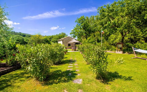 La Casa di Pino: Piscina, Ricorrere, Giardino, Eco Hotel, Mobili Da Esterno, Terme, Giochi D'Acqua, Shade, Estate, Landscaping