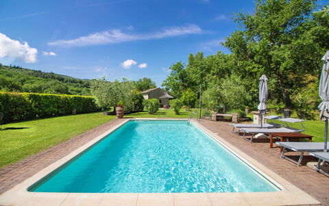 La Casa di Pino: Piscina, Ricorrere, Giardino, Eco Hotel, Mobili Da Esterno, Terme, Giochi D'Acqua, Shade, Estate, Landscaping
