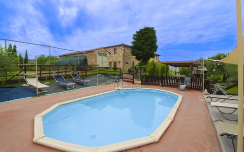 Casa Bella: Piscina, Ricorrere, Mobili Da Esterno, Materiale Composito, Shade, Eco Hotel, Hacienda, Terme, Villa, Sedia