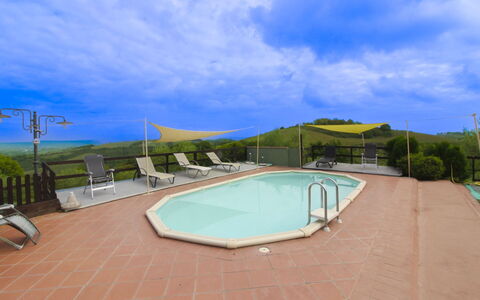 Casa Bella: Piscina, Mobili Da Esterno, Ricorrere, Eco Hotel, Tempo Libero, Sedia, Shade, Terme, Lettino, Hotel