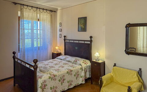 Villa Verniana: Mobilia, Letto, Camera Da Letto, Interior Design, Lenzuolo, Bedding, Pavimento, Pavimentazione, Camera, Legna