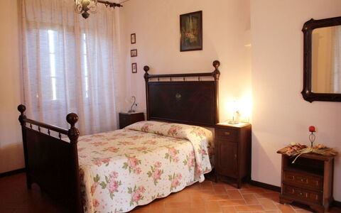 Villa Verniana: Letto, Camera Da Letto, Mobilia, Camera, Lenzuolo, Proprietà, Telaio Del Letto, Bedding, Pavimento, Interior Design