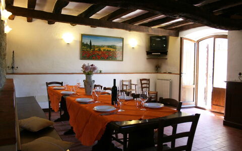 Borgo Antico: Camera, Costruzione, Proprietà, Ristorante, Tavolo, Interior Design, Sala Da Pranzo, Mobilia, Casa, Immobiliare