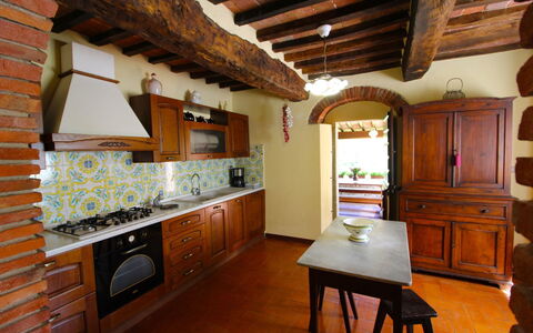 Villa Cecilia: Camera, Proprietà, Costruzione, Mobilia, Interior Design, Controsoffitto, Cucina, Casa, Fascio, Cabinetry