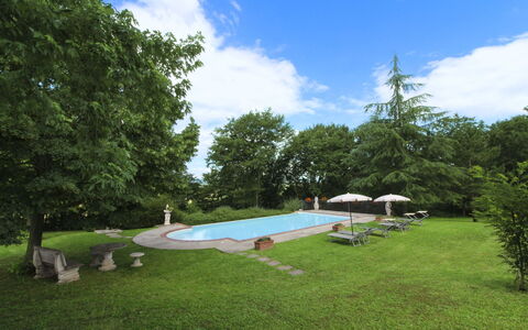 Villa Cecilia: Casa, Casa, Estate, Villetta, Prato, Giardino, Landscaping, Agriturismo, Hacienda, Cortile