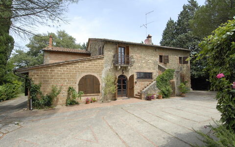 Alloggio:&nbsp;Alari 2