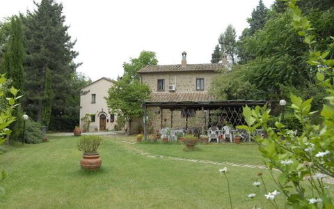 Alloggio:&nbsp;Borgo