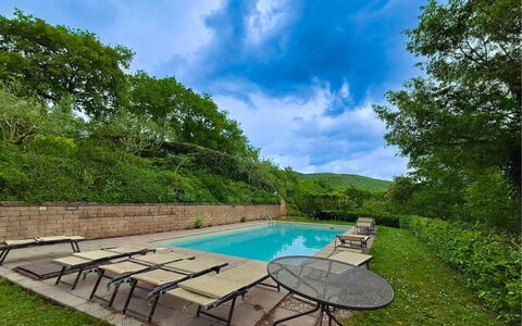 Casa la Primula: Casa, Casa, Villetta, Tetto, Estate, Agriturismo, Porta, Landscaping, Cortile, Villa