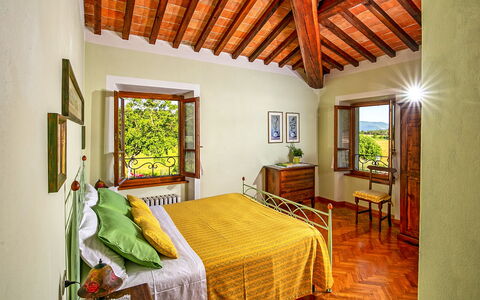 Podere Sant'angelo: Camera Da Letto, Camera, Proprietà, Mobilia, Letto, Costruzione, Casa, Interior Design, Lenzuolo, Soffitto
