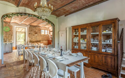 Villa Castiglione: Mobilia, Interior Design, Tavolo, Sedia, Cucina & Sala Da Pranzo Tavolo, Pavimentazione, Sala Da Pranzo, Soffitto, Camera, Ristorante