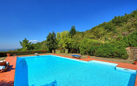 Gellino: Piscina, Proprietà, Azzurro, Immobiliare, Casa, Tempo Libero, Estate, Villa, Vacanza, Costruzione