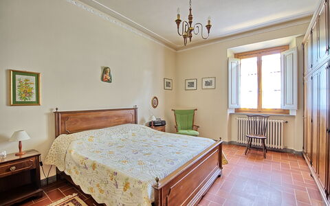 Casale Ambra: Camera Da Letto, Camera, Mobilia, Proprietà, Letto, Telaio Del Letto, Interior Design, Lenzuolo, Soffitto, Pavimento
