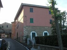 Vista Casa Giulio arrivando dal parcheggio pubblico