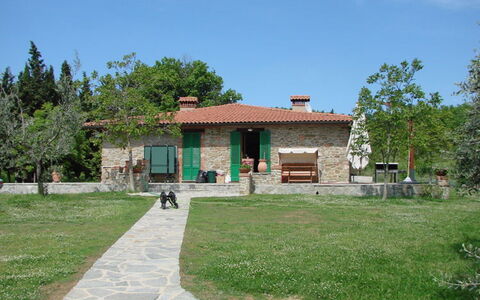 Civitella: Proprietà, Casa, Casa, Immobiliare, Costruzione, Lotto, Zona Residenziale, Estate, Cortile, Villetta