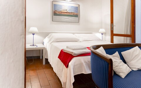 Casa Dei Lentischi: Mobilia, Interior Design, Camera Da Letto, Letto, Pavimento, Pavimentazione, Casa, Appartamento, Telaio Del Letto, Lenzuolo