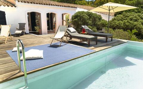 Casa Dei Lentischi: Piscina, Mobili Da Esterno, Mobilia, Ricorrere, Lettino, Tempo Libero, Shade, Eco Hotel, Sedia, Villa