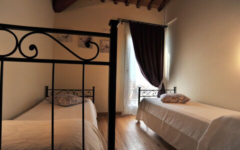Casa Fabrizio: Costruzione, Proprietà, Mobilia, Comfort, Tessile, Telaio Del Letto, Interior Design, Architettura, Letto, Pavimento