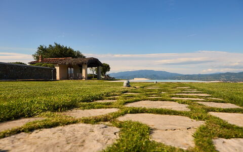 Villa Agazzi: Cielo, Paesaggio Naturale, Erba, Campo, Graminacee, Area Rurale, Pascolo, Paesaggio, Casa, Lotto