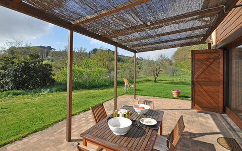 Capannino: Proprietà, Immobiliare, Casa, Costruzione, Camera, Casa, Pergola, Backyard, Estate, Albero