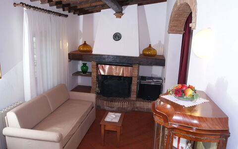 La Valle: Camera, Proprietà, Mobilia, Casa, Soggiorno, Interior Design, Costruzione, Pavimento, Immobiliare, Tavolo