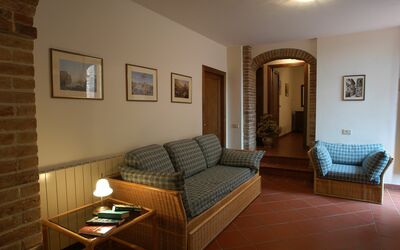 La Valle 7: Camera, Proprietà, Mobilia, Costruzione, Interior Design, Soggiorno, Pavimento, Casa, Parete, Immobiliare