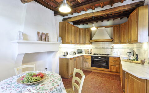 Le Pergole: Controsoffitto, Proprietà, Camera, Mobilia, Cucina, Costruzione, Cabinetry, Interior Design, Casa, Soffitto