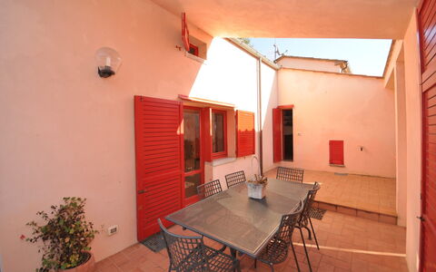Casa Laura: Proprietà, Camera, Costruzione, Casa, Immobiliare, Interior Design, Appartamento, Casa, Loft, Pavimento