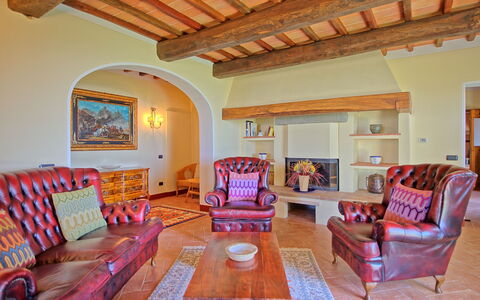 Villa Noceta: Camera, Proprietà, Soggiorno, Mobilia, Costruzione, Casa, Interior Design, Immobiliare, Casa, Soffitto