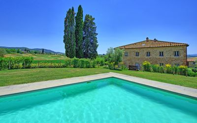 Casale La Valle - Castelfalfi: Proprietà, Estate, Piscina, Paesaggio Naturale, Costruzione, Casa, Villa, Immobiliare, Erba, Dimora