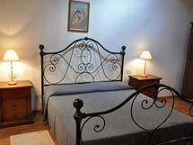 Alloggio:&nbsp;Azzara