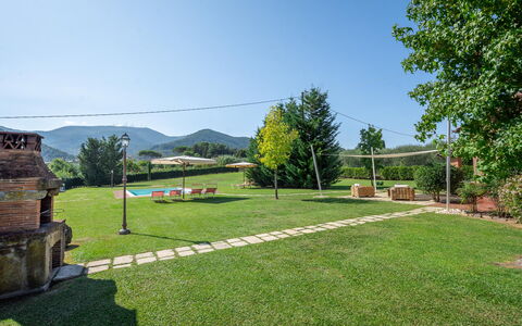 Le Vigne 6: Pianta, Cielo, Albero, Paesaggio Naturale, Lotto, Zona Residenziale, Pascolo, Erba, Tempo Libero, Villetta