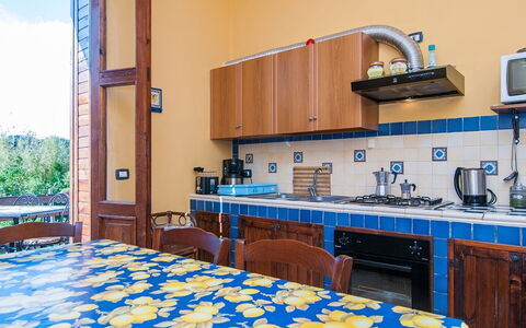 Vista Mare Noto: Camera, Proprietà, Cucina, Mobilia, Costruzione, Controsoffitto, Casa, Cabinetry, Pavimento, Immobiliare