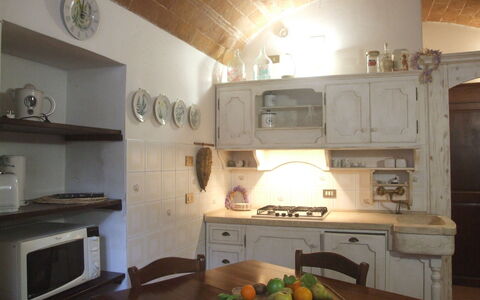 Appartamento Le Volte: Camera, Proprietà, Cucina, Mobilia, Controsoffitto, Cabinetry, Interior Design, Cucina Stufa, Casa, Costruzione