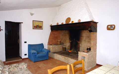 Tenuta Il Tresto: Camera, Proprietà, Focolare, Casa, Costruzione, Mobilia, Soggiorno, Immobiliare, Interior Design, Massoneria Forno