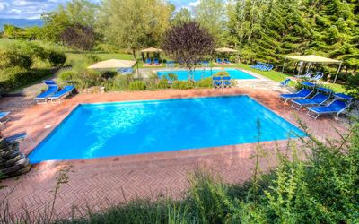 Becarino 1, Poppi: Piscina, Proprietà, Immobiliare, Tempo Libero, Vacanza, Erba, Albero, Estate, Casa, Backyard